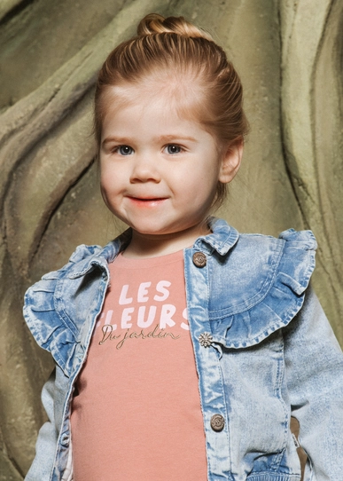 Lieve Denim Ruffle Look