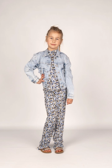 Meisjeslook met strass jasje & flairbroek