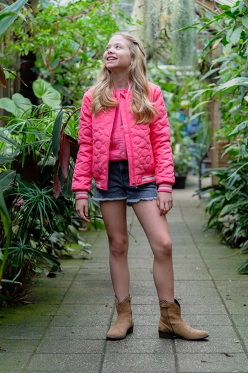 Persival x D-zine Bloem & Denim Look met Mousseline Blouse en Borduurshort 