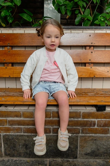 Schattige Bakkaboe Baby Meisjeslook