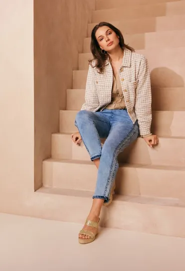 SoSoire Casual Chic Look