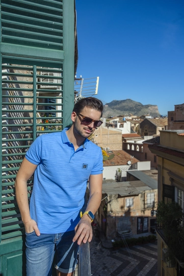 Stonecast Seon Polo & Bermuda Look