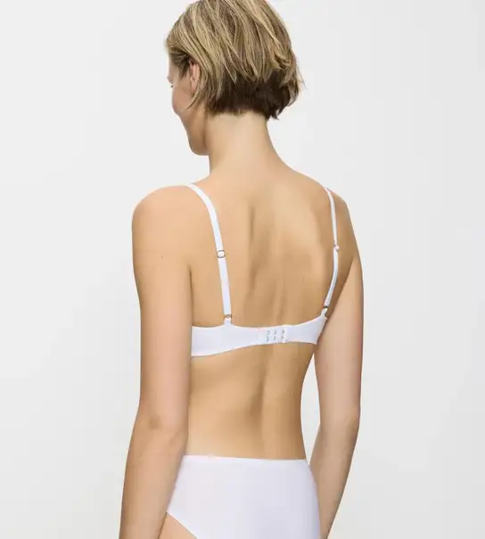 Triumph Body Make-Up Essentials W